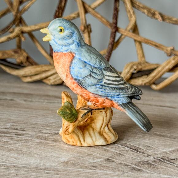 Vintage Blue Bird w/ Orange Breast Bisque Figurine-Porcelain-Hand Painted-2.5"H - Picture 6 of 7